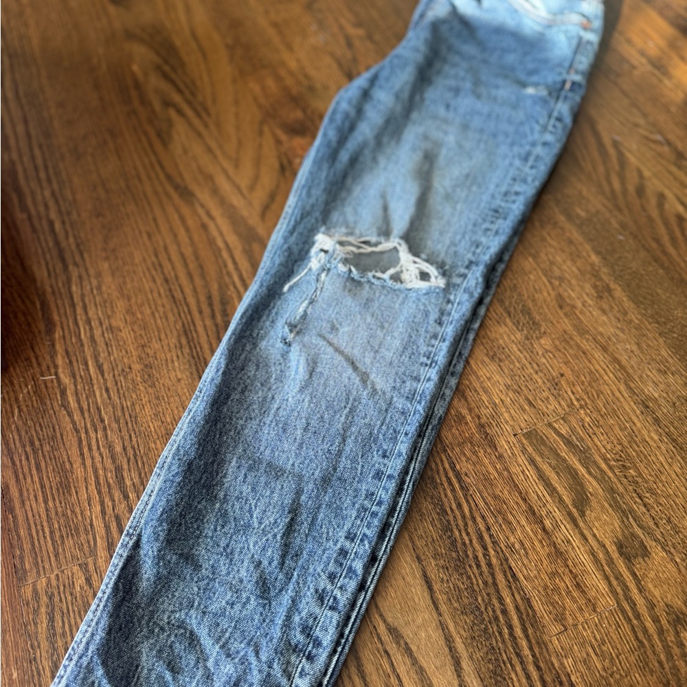 Zara Blue Skinny Jeans with Distressed Knee